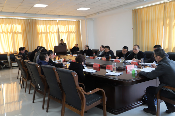述职报告会.jpg 述职报告会.jpg