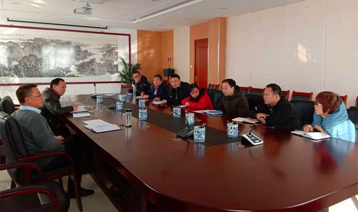 党外干部座谈会.jpg 党外干部座谈会.jpg