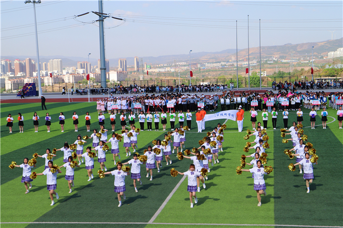 19医学护理系第五代表队.jpg 19医学护理系第五代表队.jpg