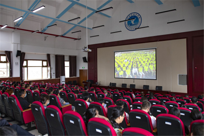 图片2.jpg 图片2.jpg