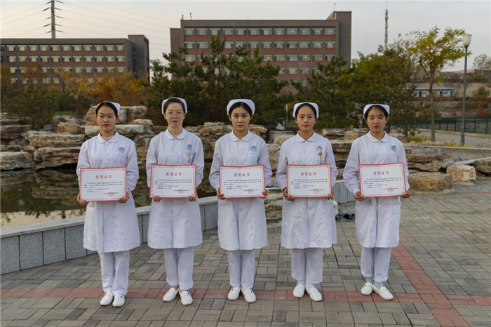 图片3.jpg 图片3.jpg