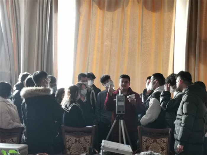 图片3.jpg 图片3.jpg