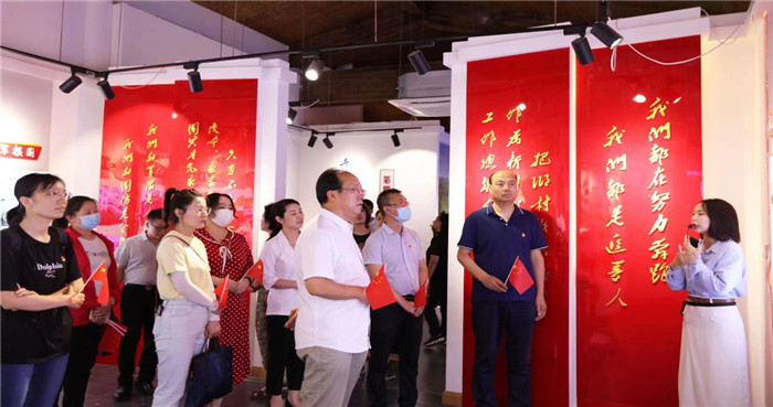 图片3.jpg 图片3.jpg