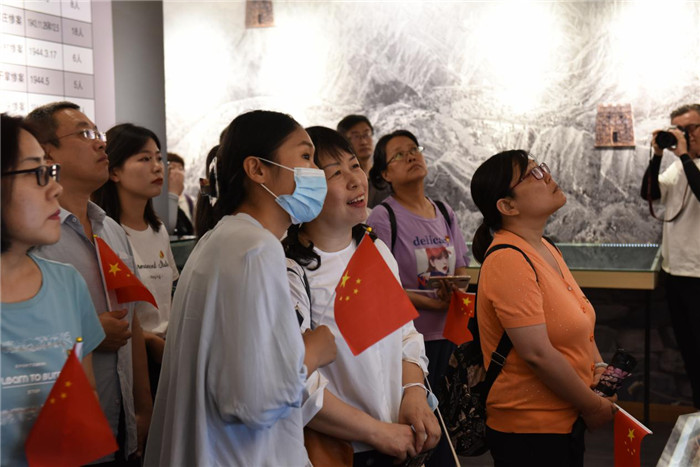 图片4.jpg 图片4.jpg