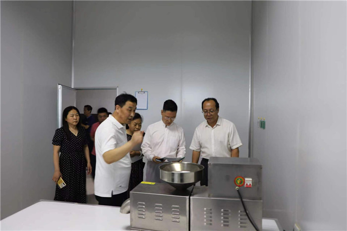 图片4.jpg 图片4.jpg