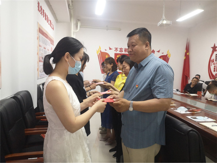 图片4.jpg 图片4.jpg