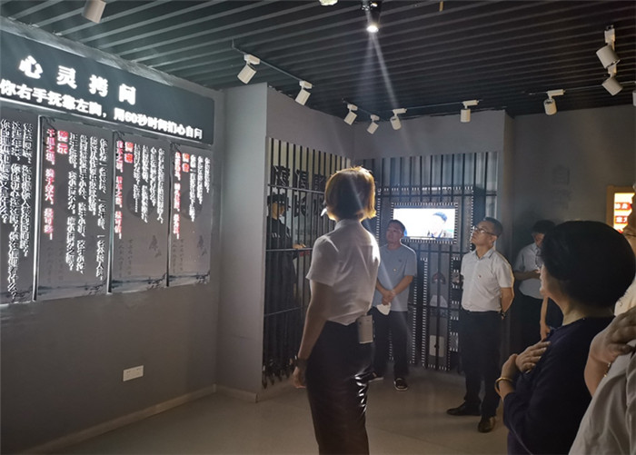 图片5.jpg 图片5.jpg