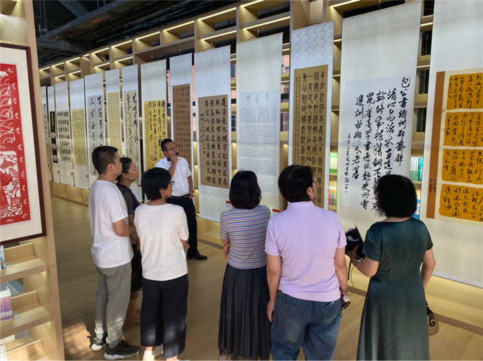 图片3.jpg 图片3.jpg