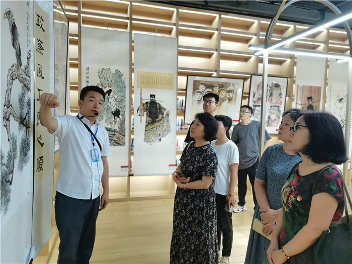 图片4.jpg 图片4.jpg