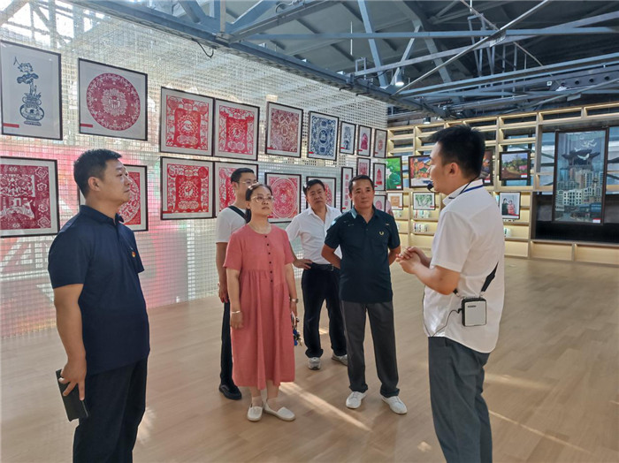 图片2.jpg 图片2.jpg