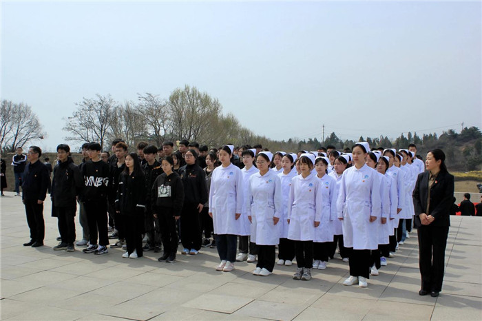 图片2.jpg 图片2.jpg