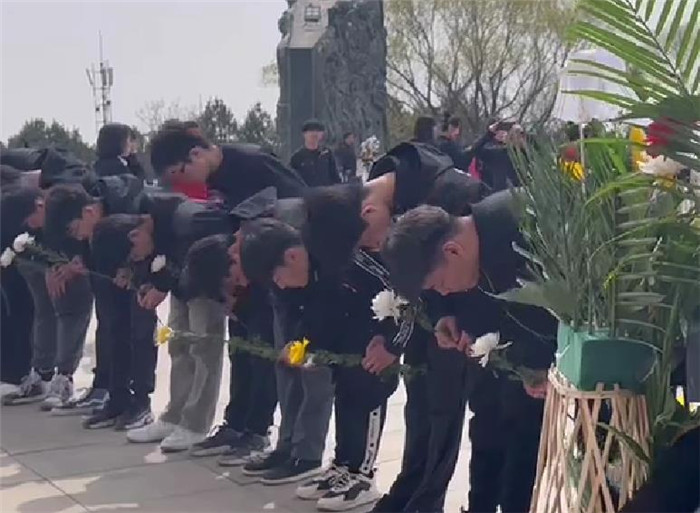 图片4.jpg 图片4.jpg