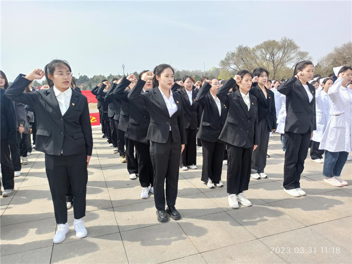 图片4.jpg 图片4.jpg