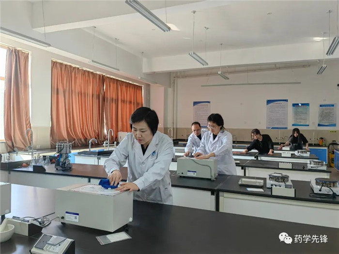 图片3.jpg 图片3.jpg