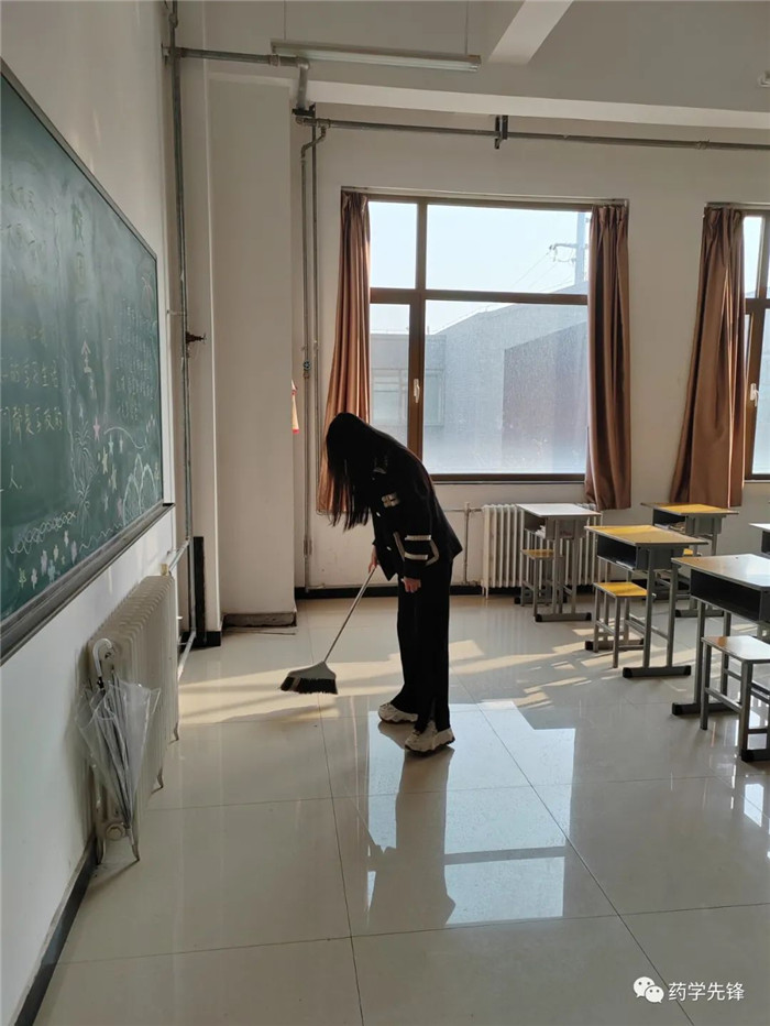 图片13.jpg 图片13.jpg