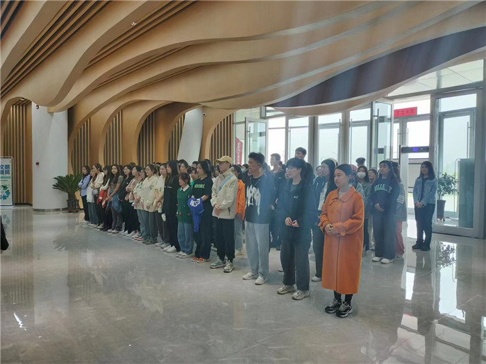 图片2.jpg 图片2.jpg