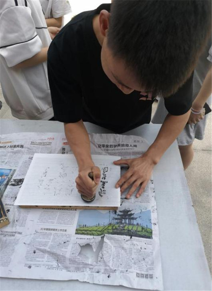 图片4.jpg 图片4.jpg