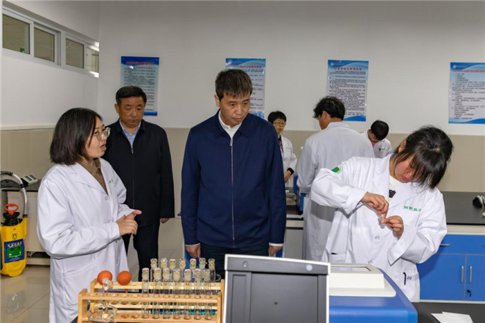 图片2.jpg 图片2.jpg