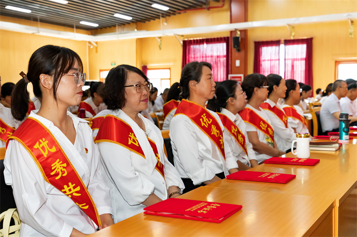 图片3.jpg 图片3.jpg