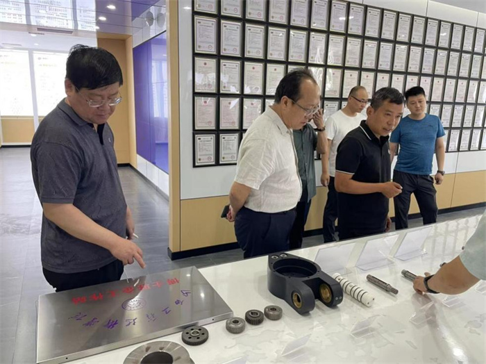 图片5.jpg 图片5.jpg