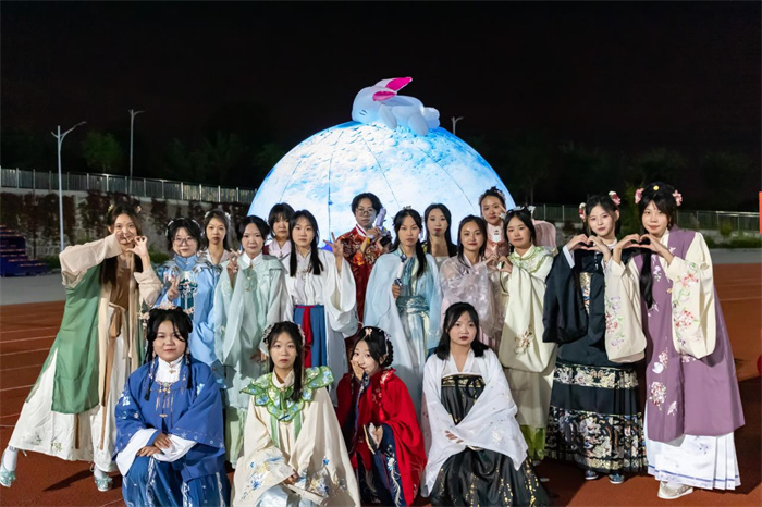 图片12.jpg 图片12.jpg