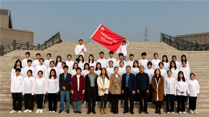 图片9.jpg 图片9.jpg