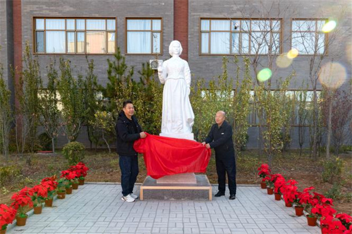 图片3.jpg 图片3.jpg