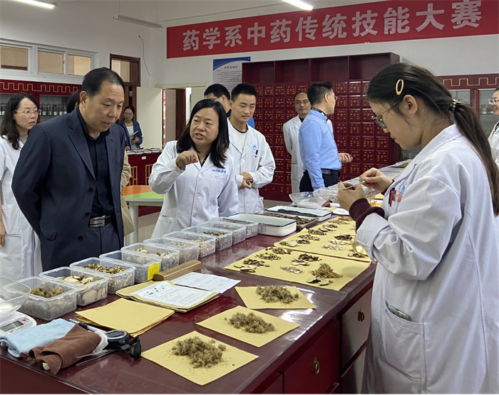 图片3.jpg 图片3.jpg