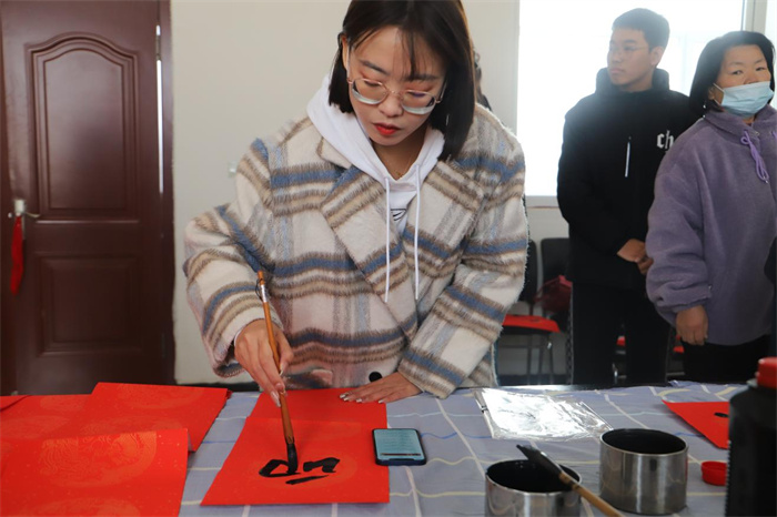 图片3.jpg 图片3.jpg