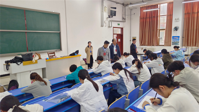 图片4.jpg 图片4.jpg