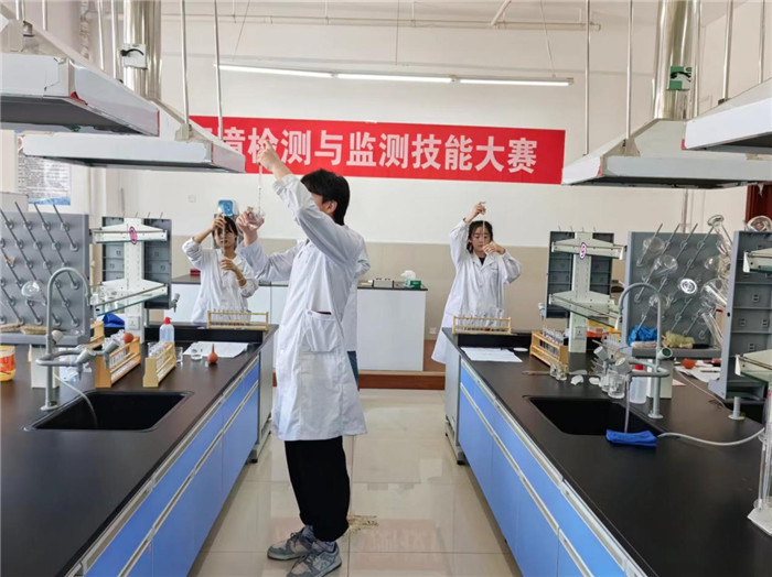 图片2.jpg 图片2.jpg