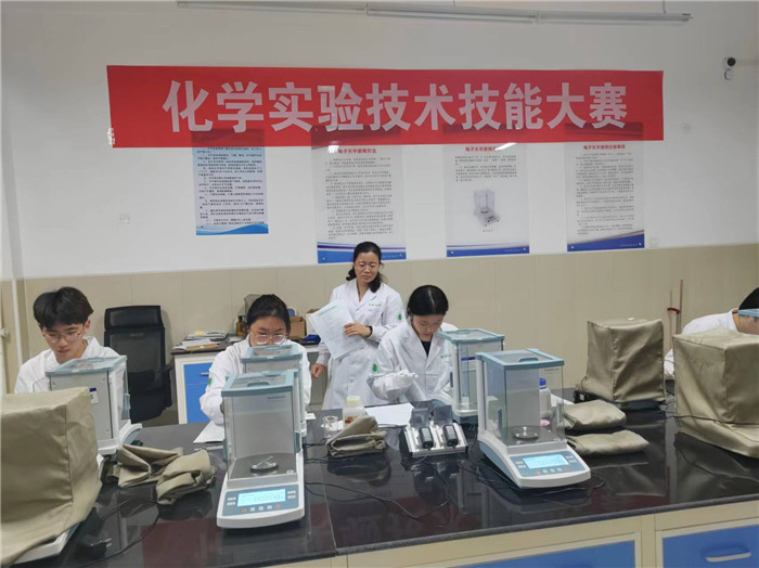 图片3.jpg 图片3.jpg