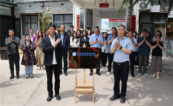 图片4.jpg 图片4.jpg