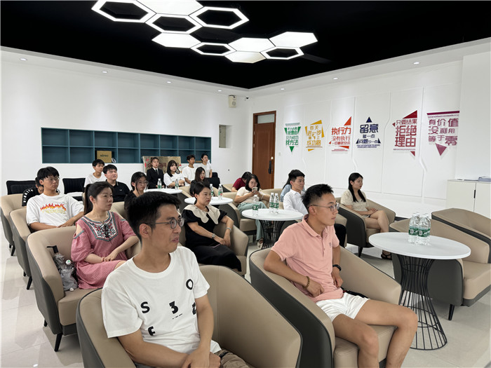 图片8.jpg 图片8.jpg