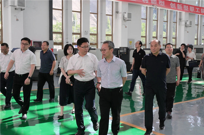 微信图片_202406251559001.jpg 微信图片_202406251559001.jpg