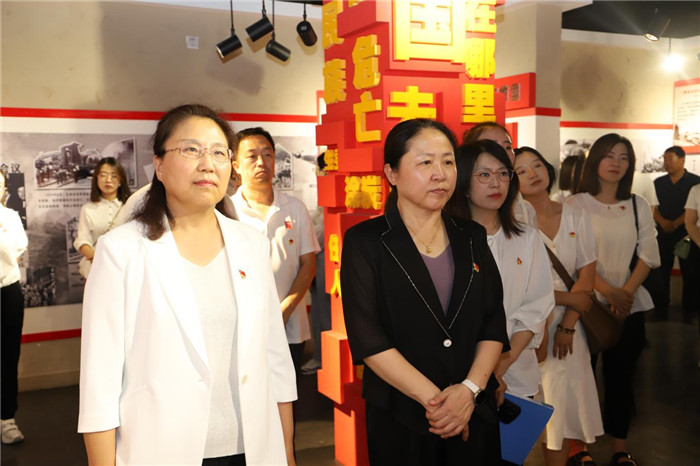 图片4.jpg 图片4.jpg