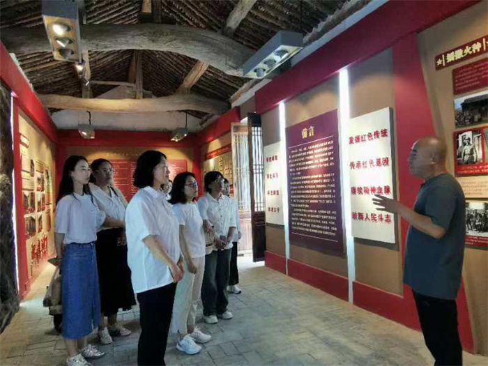 图片2.jpg 图片2.jpg