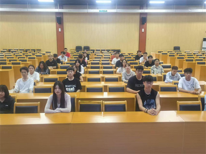 图片2.jpg 图片2.jpg