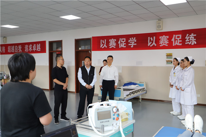 图片4.jpg 图片4.jpg