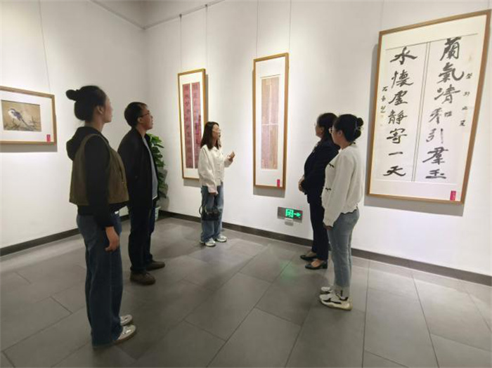 图片3.jpg 图片3.jpg