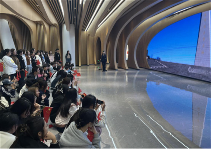 图片2.jpg 图片2.jpg