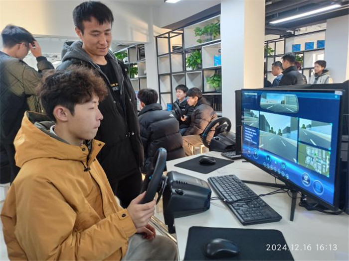 图片8.jpg 图片8.jpg