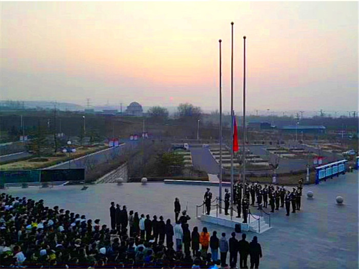 图片2.jpg 图片2.jpg