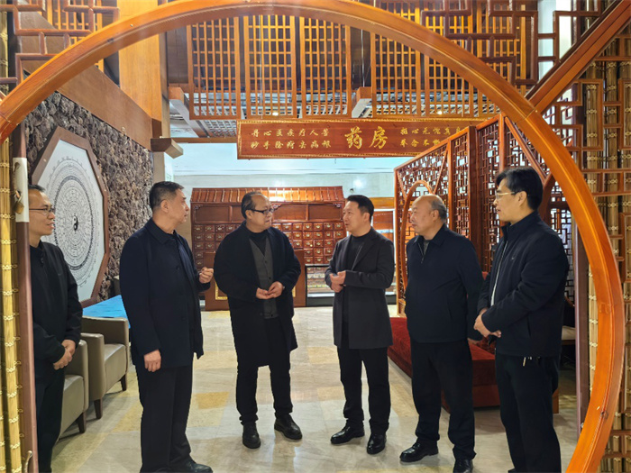 图片4.jpg 图片4.jpg