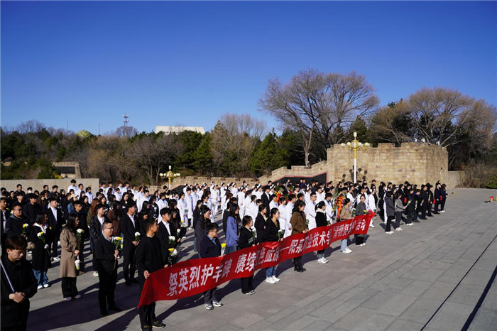 图片2.jpg 图片2.jpg