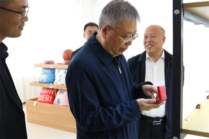 图片6.jpg 图片6.jpg