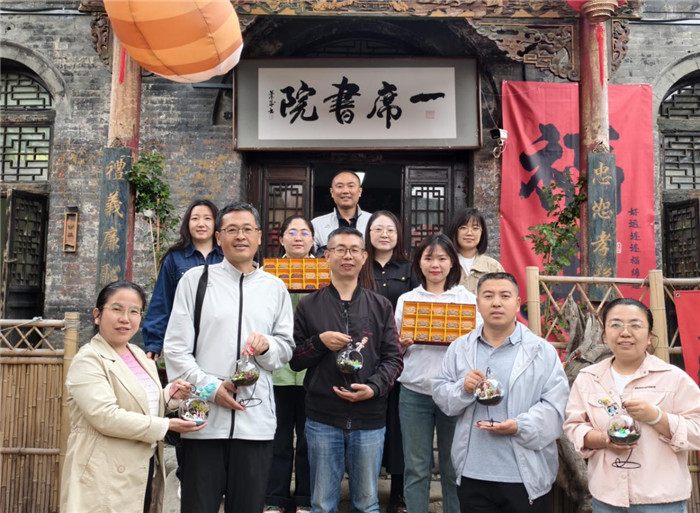 图片6.jpg 图片6.jpg