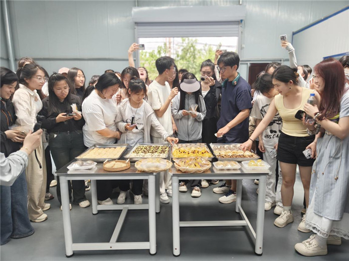 图片11.jpg 图片11.jpg