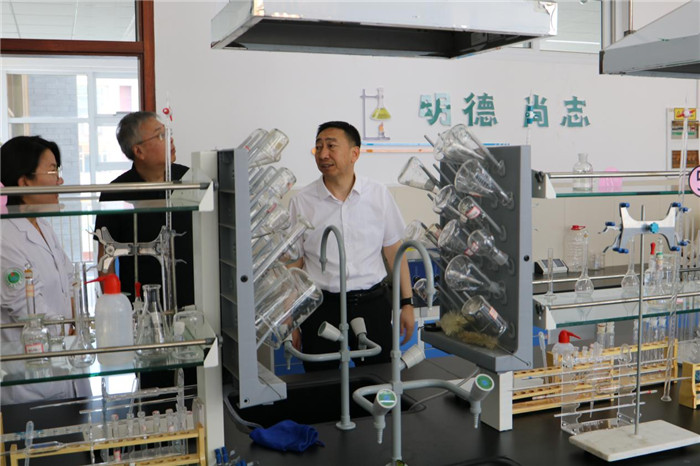 图片2.jpg 图片2.jpg