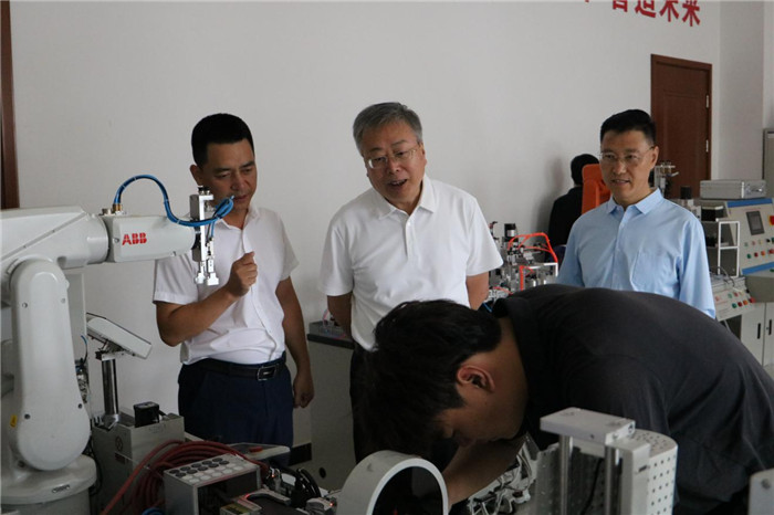 图片2.jpg 图片2.jpg